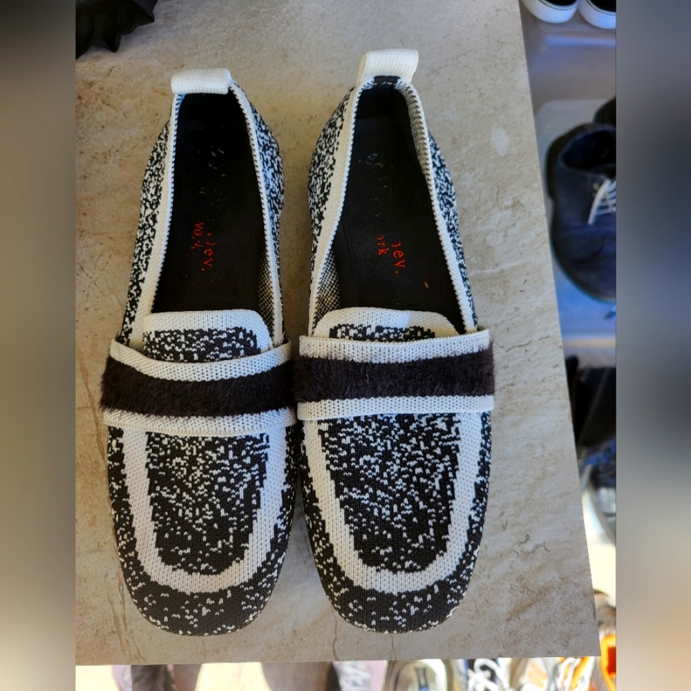Bernie Mev tweed loafer